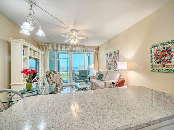 Charming Vacation Rental on Longboat Key. Call Today.